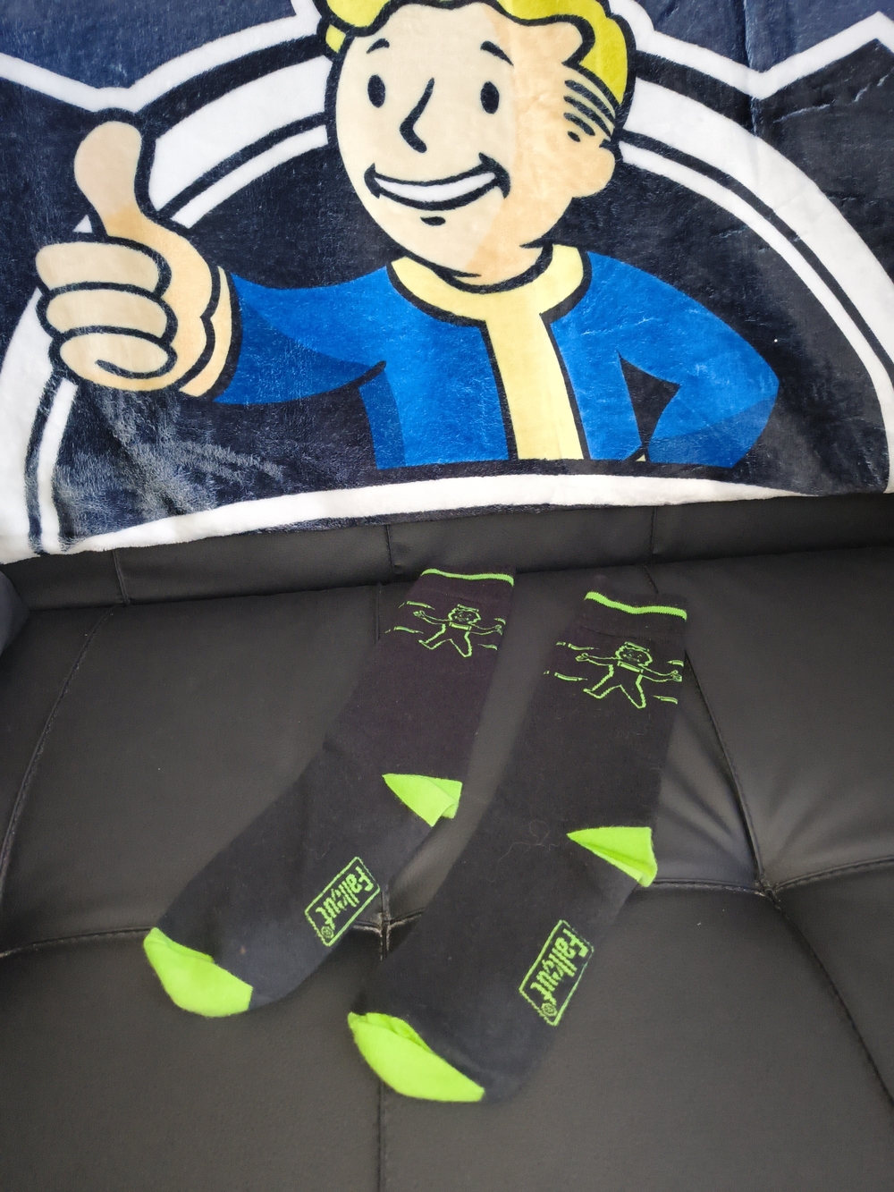 ☢️ Fallout Themed Pip-Boy Socks By Bethesda